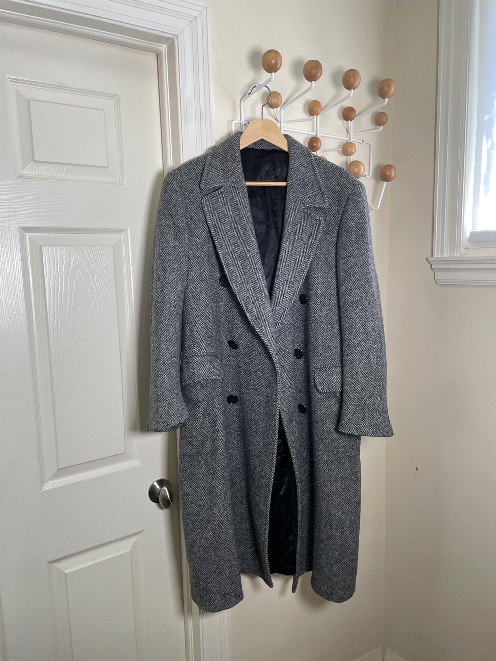 Old Money Wool Double-Breasted Gray Herringbone Overcoat Grey / Black - 38